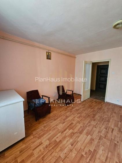 Garsoniera confort 1 ,etaj 2, in apropiere de liceul Nenitescu , 30 mp  - 2