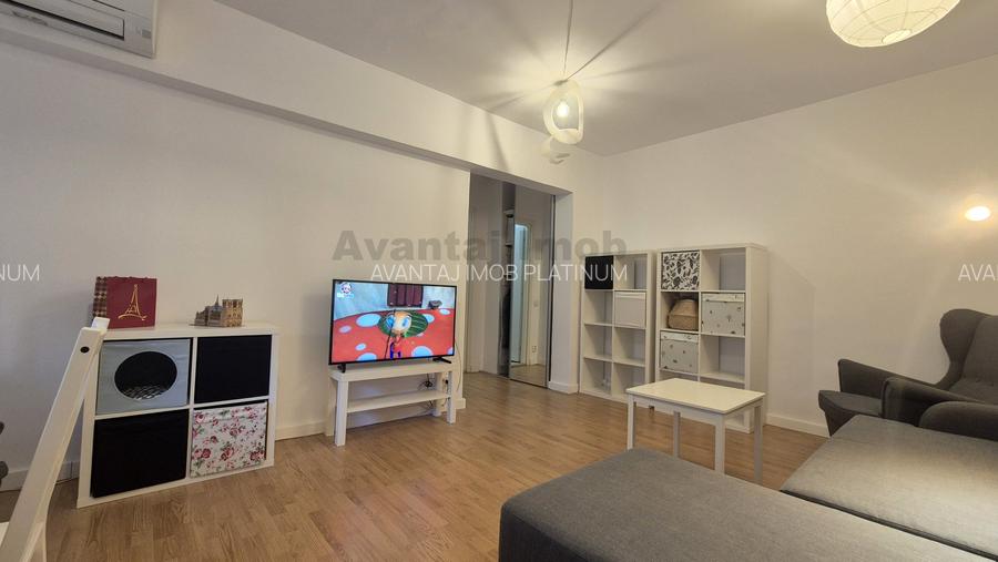 Tineretului,  loc de parcare - 5