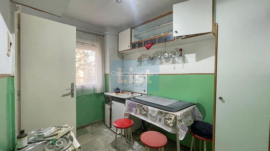 Apartament 2 camerę ,etaj 1. - 4