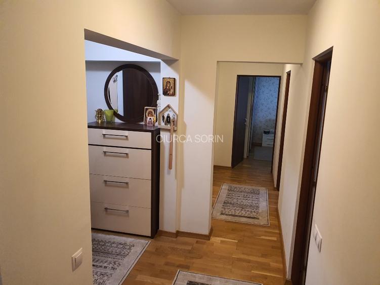 Vand apartament cu 3 camere in Baile Herculane. - 3