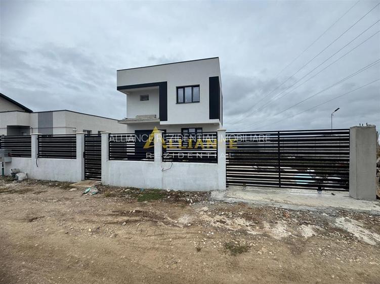 Casa individuala - 4 camere - 2 bai - teren 360 mp - 2