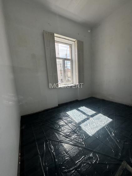 Apartament la casa de vânzare 2 camere baie - 2