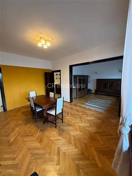 Vanzare 4 cam Piata Spaniei - 2