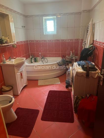 Casă de vânzare cu etaj! - 6