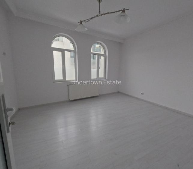 Imobil Central 355 mp | D+P+1+M | Consolidat & Renovant | 9 Camere - 15