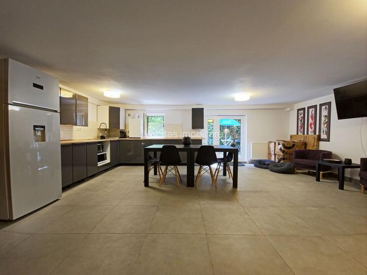 Apartament cu 3 camere, 80mp, curte 100mp, Manastur zona Campului - 4