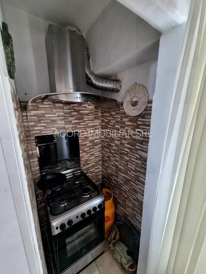 Capitol bd mamaia- apartament 3 camere decomandat - 8