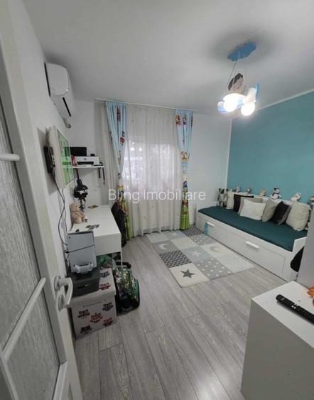 Apartament cu 3 camere, 65 mp, decomandat, 2 bai, balcon, zona Expo Transilvania - 3