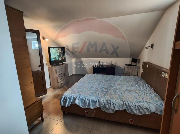 Apartament cu 3 camere de închiriat în zona Craiovita Noua - 3