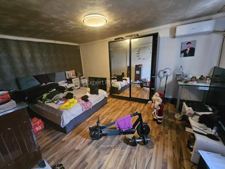 Giulesti SECTOR 1 Teren 254mp 4Cam+Hol+Baie+Buc Casa Modesta 1965 - 8