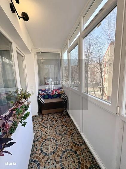 Apartament 3 camere bloc 1980 etaj 2 litf renovat Bd. Obregia /Sector4 - 7