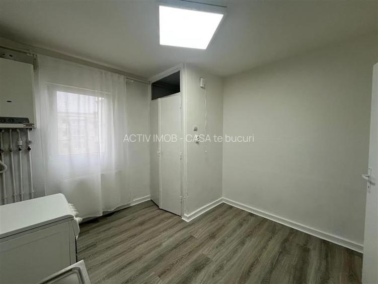 Lugoj, Ap. 2 Cam. Et. 3  Recent Renovat, Zona Timișorii - 13