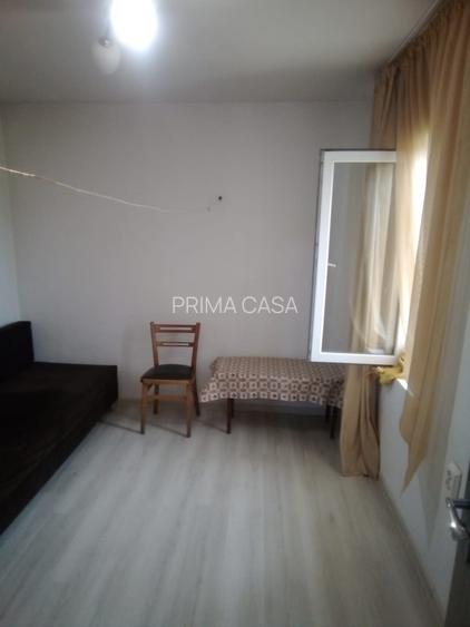 Casa in comuna Sageata BZ teren 3000mp renovata recent Pret: 45.000 - 8