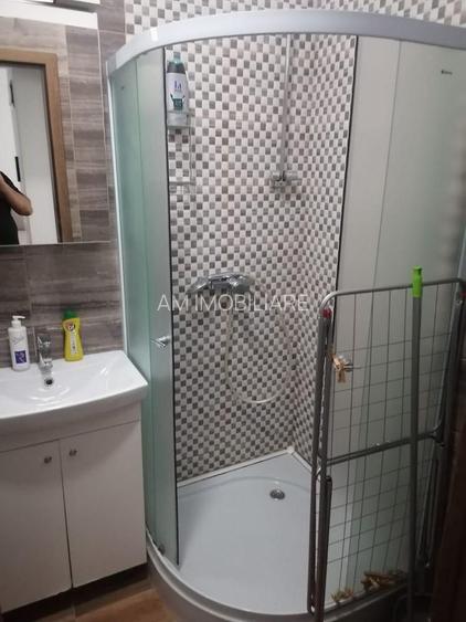 GARSONIERA- APARATORI, CENTRALA, PARCARE SUPRATERANA, BLOC NOU - 3