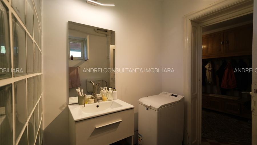 Vanzare casa mare cu etaj si 6200 mp teren intravilan Fieni, judetul Dambovita - 14