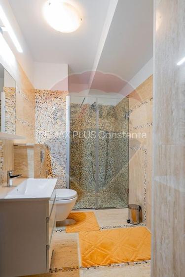 Penthouse de vanzare in Mamaia vedere frontala lac si marea Neagra - 55