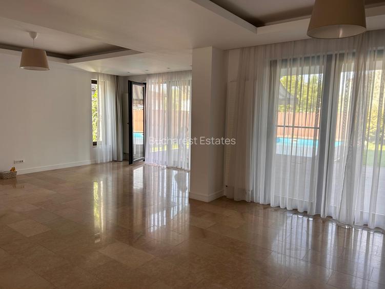 Oxford Gardens 7 bedrooms villa / no VAT - 22