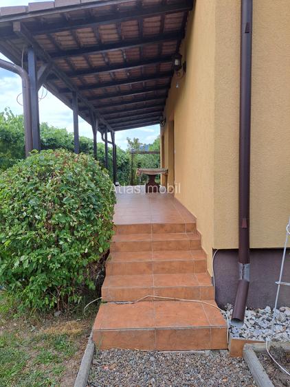 VILA IN REGIM DE INALTIME PARTER SI ETAJ ULTRAFINISATA PE 19 ARI TEREN - 44