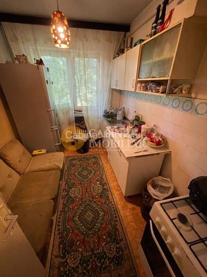 URGENT 3 camere SD etaj 4 - boxa - CT - Se accepta credit!