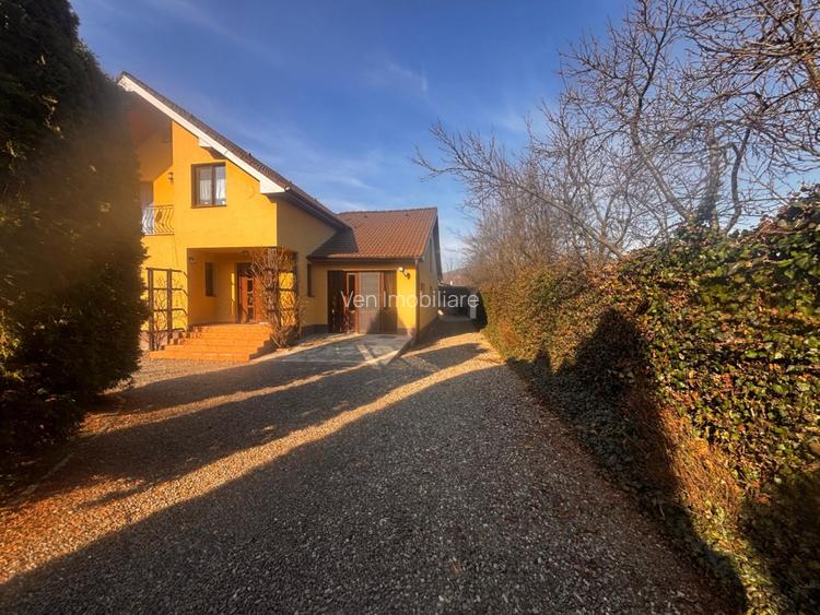 Casă spațioasă cu 3 dormitoare, două terase și două fronturi–15 km de Bistrita - 2