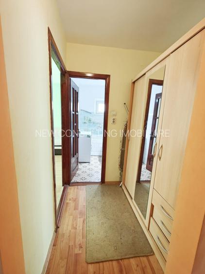 2 cam etaj intermediar mobilat si utilat Aradului - 4