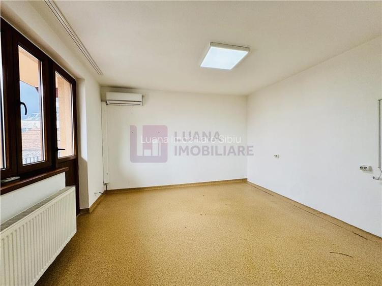 Spatiu comercial de inchiriat | Registrul Comertului  | 50  mp | video - 3