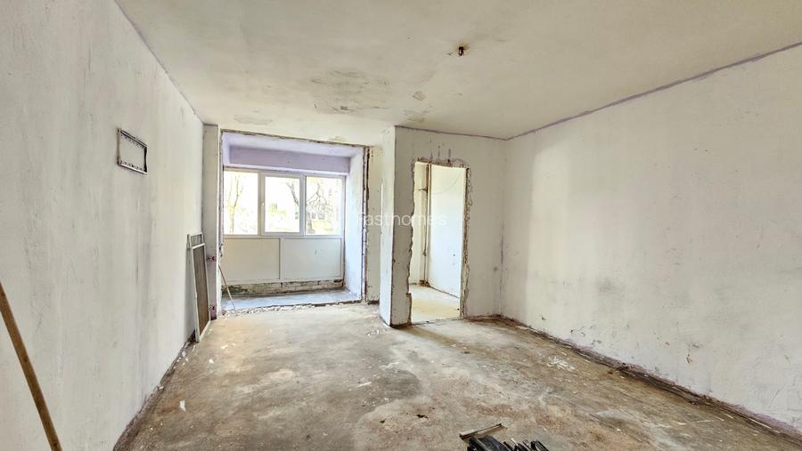 Garsoniera, Piata Delfinului, Dobrina, 30 mp, bloc 1978 - 3