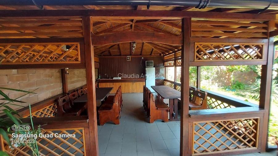 Vanzare pensiune 8 camere, 2 Mai  - 5