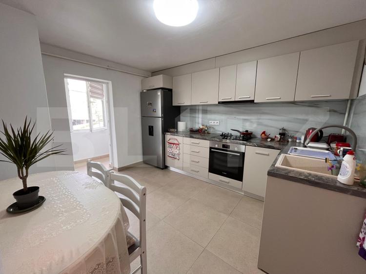 Apartament 3 camere, renovat recent – Zona Centrală