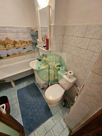 DE VANZARE  Apartament 3camere + 3balcoane  etaj intermediar ZONA EPISCOPIE