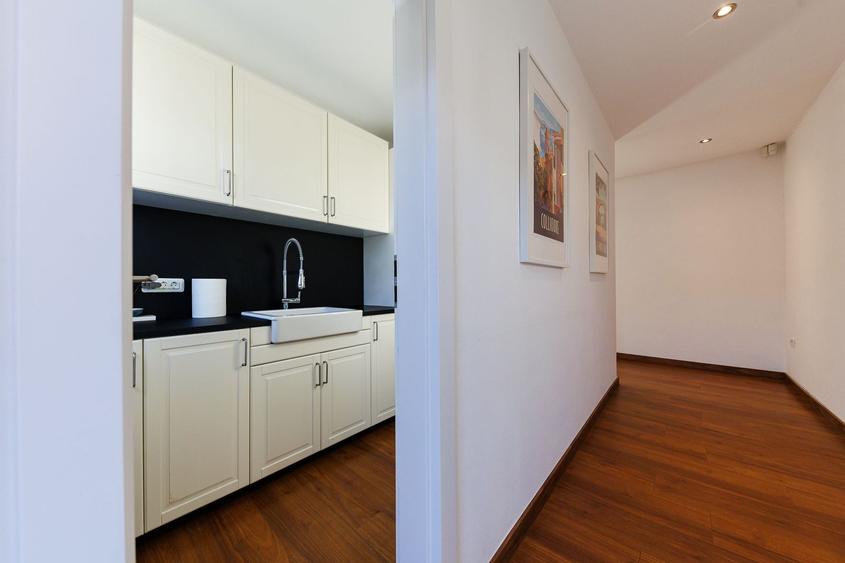 Casa cu Personalitate – Un Amestec Fascinant de Stil Istoric și Contemporan