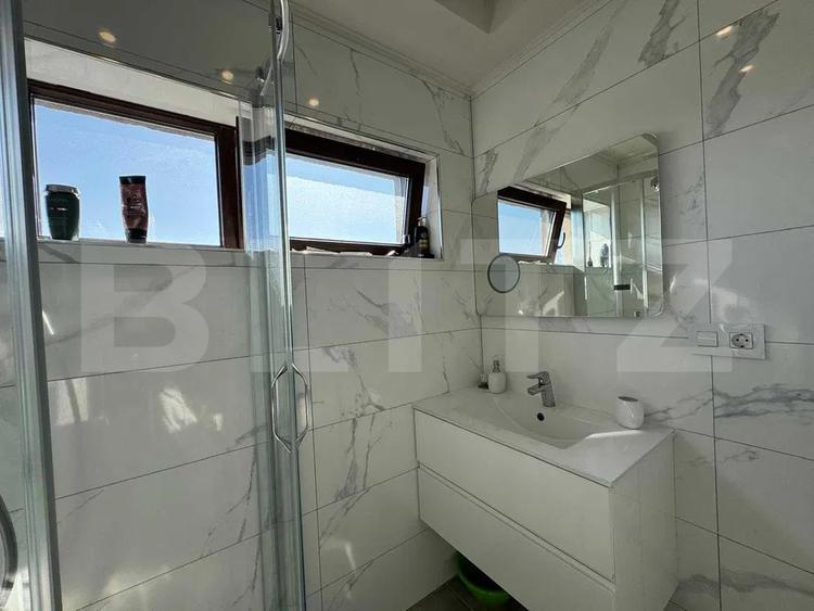Apartament de vanzare, 3 camere, 102 mp, 2 balcoane - RIVUS