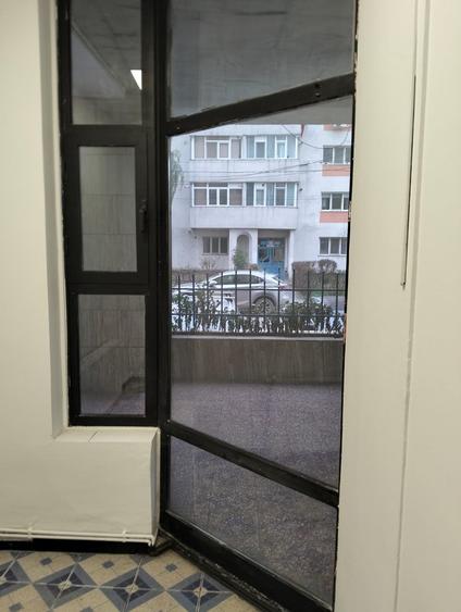 Spatiu Comercial zona Poitiers - Aumovio