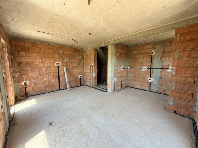 Duplex 3 camere si 3 bai - Zona Urban Village - Mosnita
