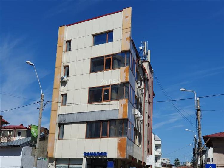 Spatii birouri - Calea Plevnei - de la 85 mp - 18