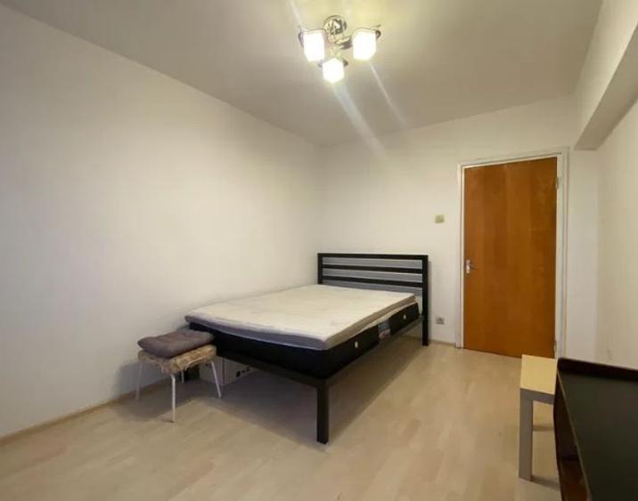 Dristor metrou,bl.reabilitat,et.8/10,DECOMANDAT,balcon inchis,mobilat,utilat