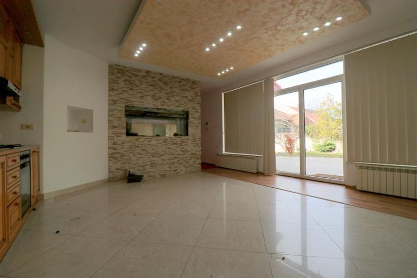 Casa individuala, plan parter in Mehala