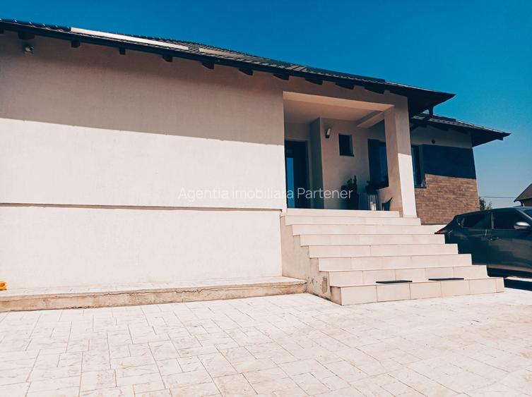 casa / vila Platou Prundu - Craiovei , mobilata / utilata , finisaje moderne ! - 27