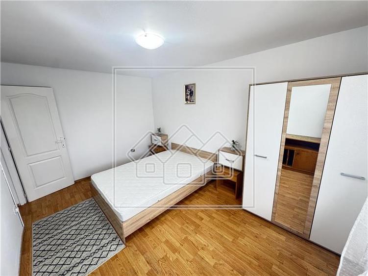 Ap.3 camere, 2 bai si bucatarie separata - zona Terezian