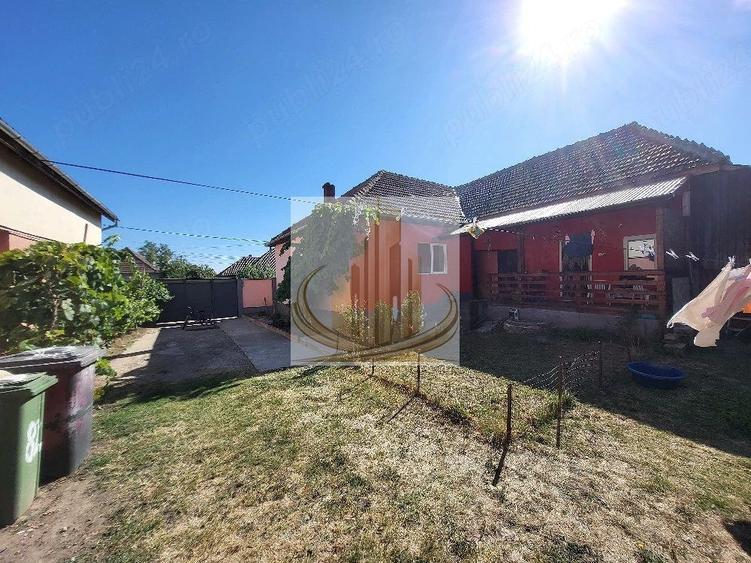 Casa cu teren sanandrei zona centrala
