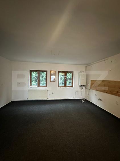 OPORTUNITATE INVESTIȚIE: Apartament de 4 camere, 2 bai, 134mp, Zonă Semicentrală - 4