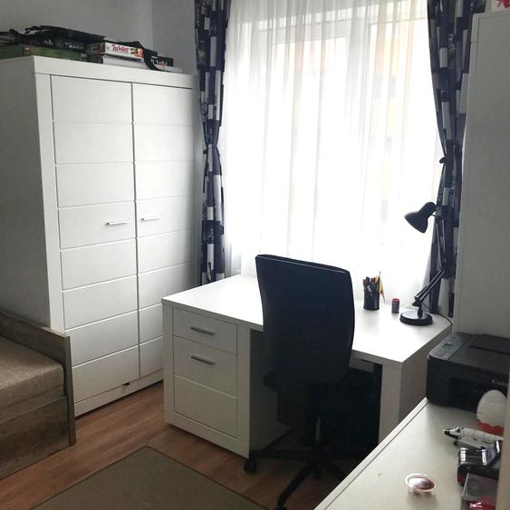 Apartament 3 camere 70mp zona Centrala etaj 1 finisat mobilat 99.000eur neg