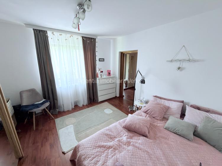 Casa renovata in oras str.Cismelei - 16