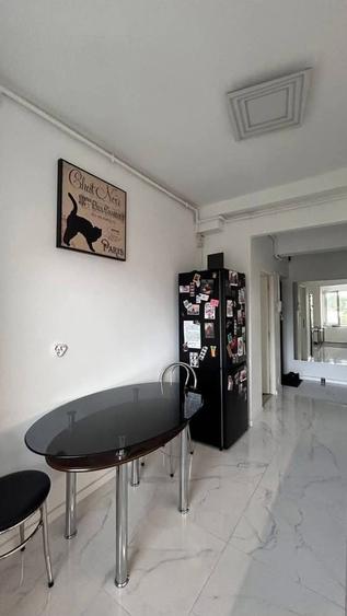 Apartament de inchiriat 2 camere ,50 , mp zona centrala Bd.21 Decembrie