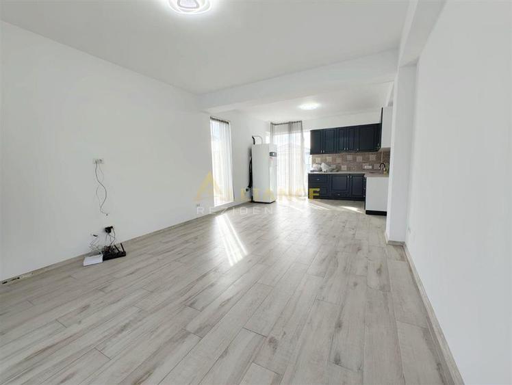 Casa Individuala / 3 Camere / 2 Bai / Pompa de caldura / Panouri solare