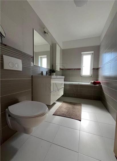 GIROC - 3 CAM - PENTHOUSE - 2 BAI - 2XLOC PARCARE - 2 TERASE - ZONA EXCELENTA