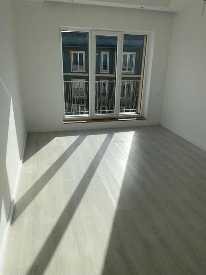 COSMOPOLIS VANZARE 2 CAMERE