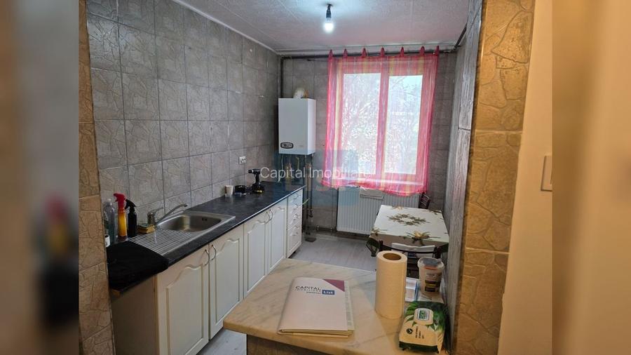 Vând apartament 2 camere, Craiovei - 2