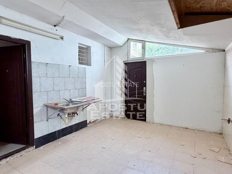 Casa de vanzare P+1E bulevardul Dambovita - 4