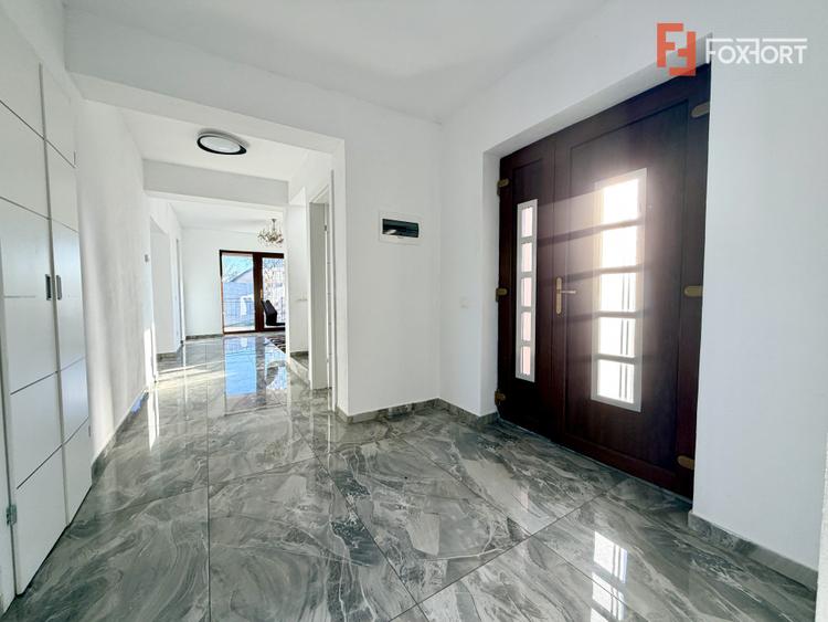 COMISION 0% Casa individuala cu 5 camere si teren de 500 mp, Sanandrei